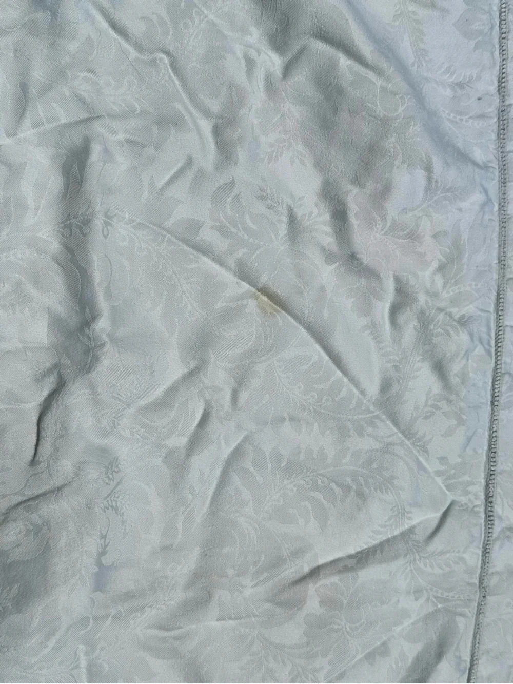 2 Sferra Egyptian Cotton Jacquard Linea Casa Light Green Gray King Shams, stains